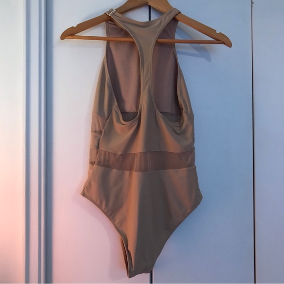 No Shade Nude Colored One Piece Bathing Suit Size S/M - Picture 5 of 11